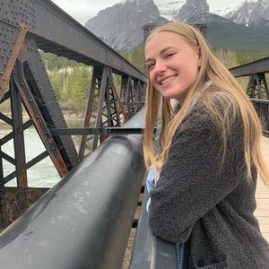 Meet your Posher, Sara